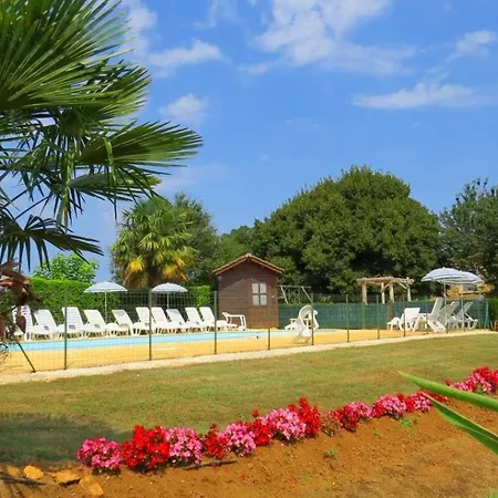 De Campagne Pour 10 Avec Terrasse 펜션 *